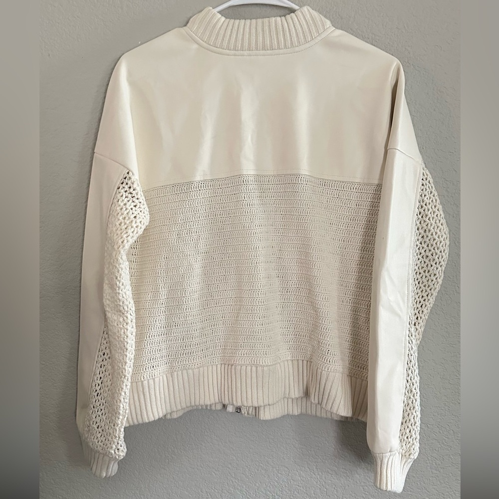 Anthropologie Crochet Faux Leather Trim Bomber Bomber Cardigan Sweater Size S - Picture 2 of 3